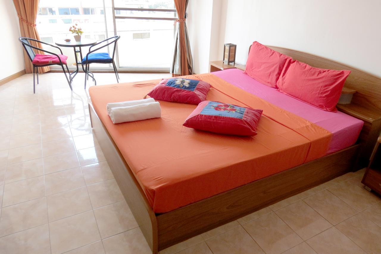 View Talay 1B Holidays Pattaya Exterior photo