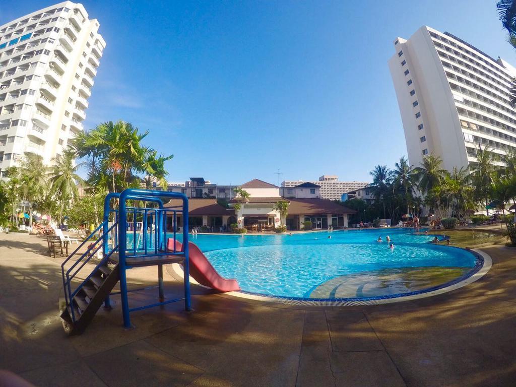 View Talay 1B Holidays Pattaya Exterior photo