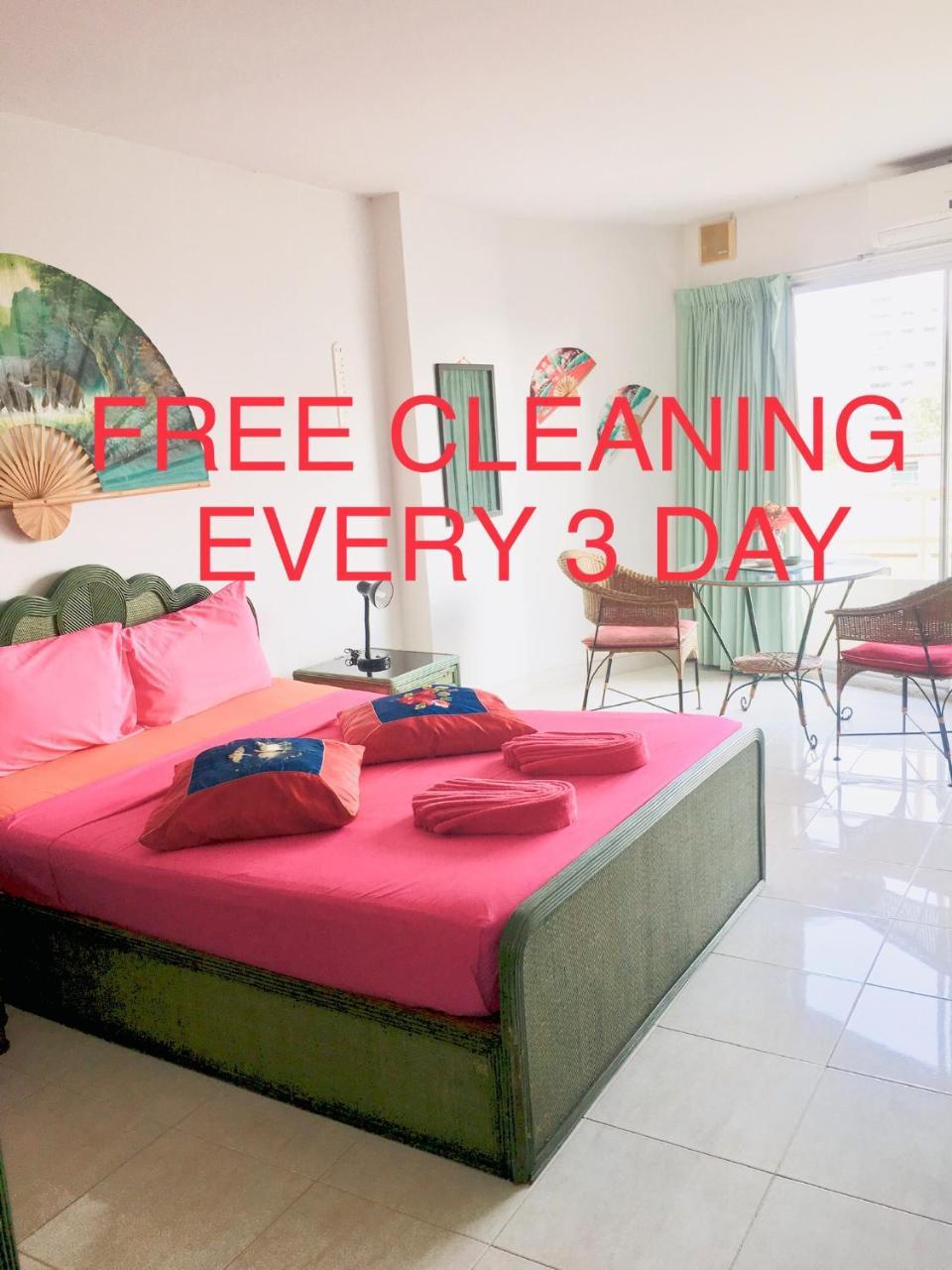 View Talay 1B Holidays Pattaya Exterior photo